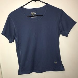 Mountain hardware breathable t shirt